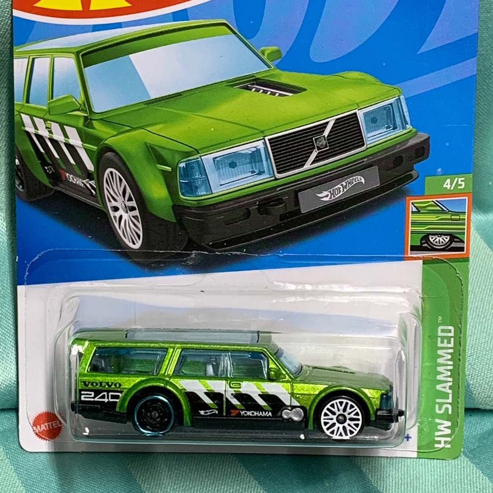 Hot wheels Volvo 240 Drift Wagon green